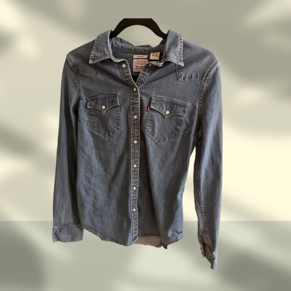 Levi's Tailored Western Top - Picture 1 of 3